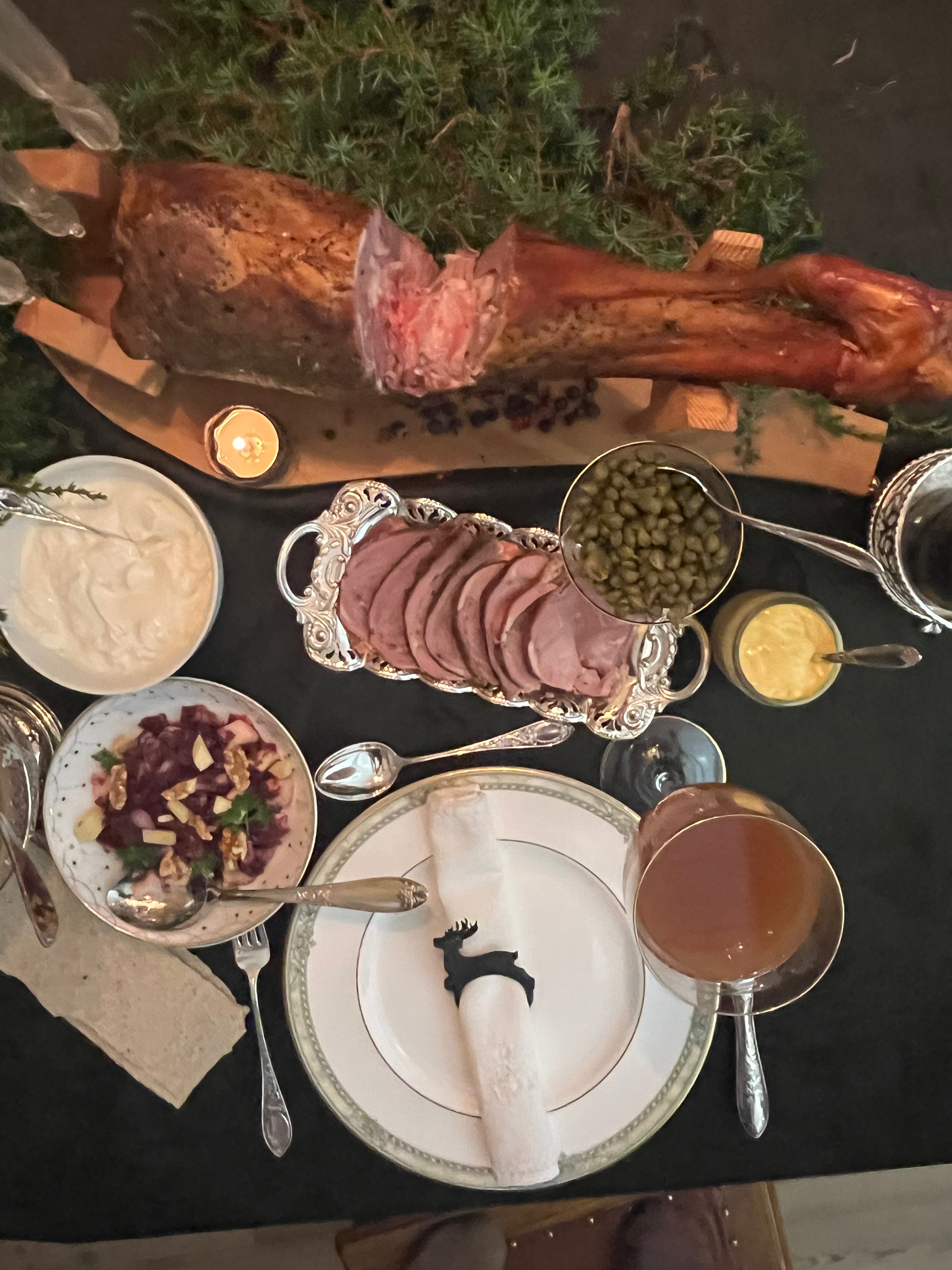 Varmrøykt lammelår – Jule-edition